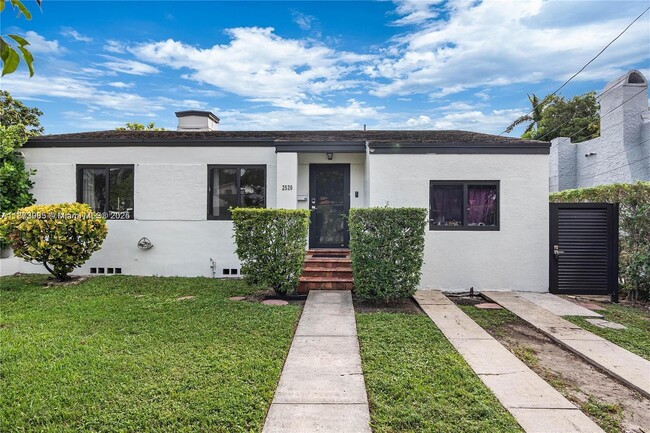 2520 SW 20th St in Miami, FL - Building Photo - Building Photo