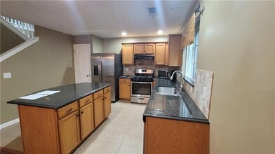 183 Nacoochee Way in Canton, GA - Building Photo - Building Photo