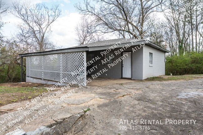 841a Lynn Dale Ln in Forestdale, AL - Building Photo - Building Photo