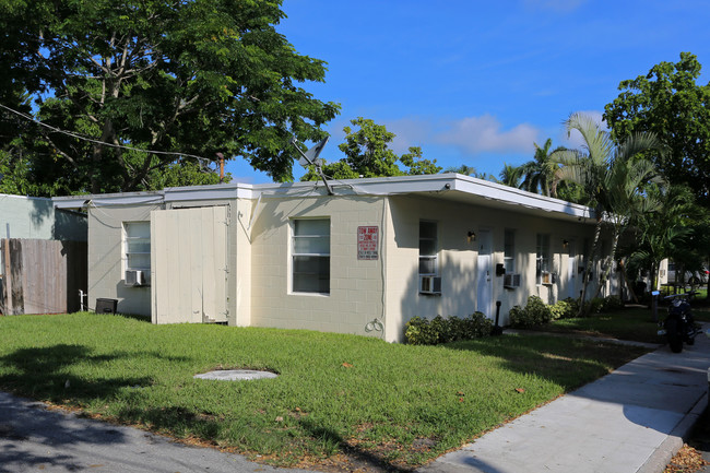 428 Roseland Dr in West Palm Beach, FL - Foto de edificio - Building Photo