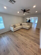 593 Scheel Rd in Kyle, TX - Building Photo - Building Photo