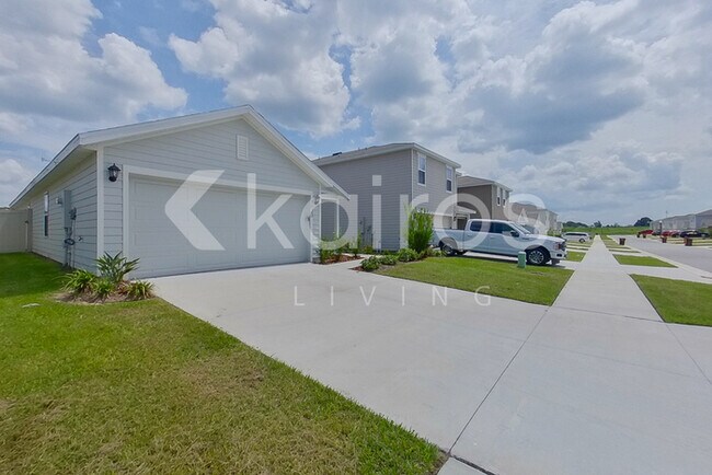 8633 SW 43rd Ter in Ocala, FL - Building Photo - Building Photo