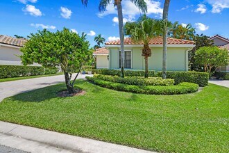 10174 Dover Carriage Ln in Wellington, FL - Building Photo - Building Photo