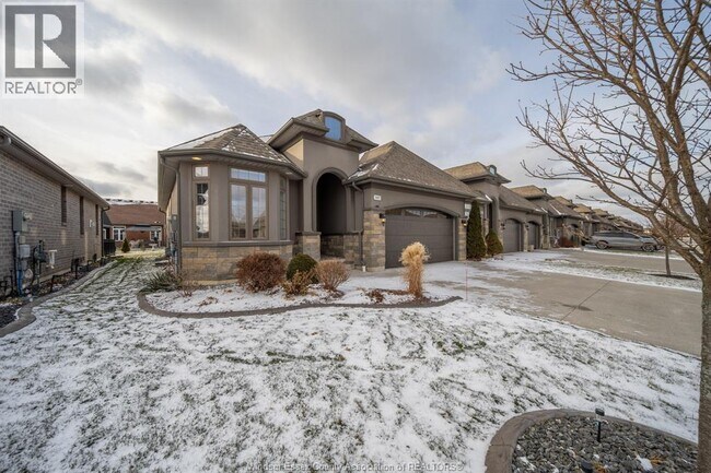 1445 Cypress Ave in Windsor, ON - Building Photo - Building Photo