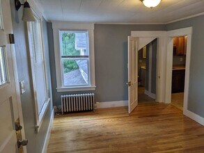 25 Union St, Unit B in Concord, NH - Foto de edificio - Building Photo