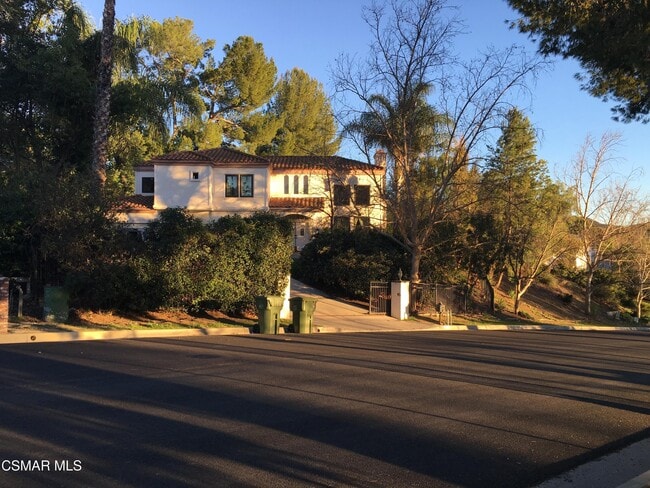 5536 Easterly Rd in Agoura Hills, CA - Building Photo - Building Photo