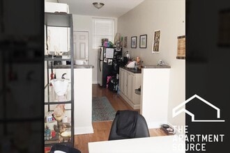 722 W Roscoe St, Unit 2N in Chicago, IL - Foto de edificio - Building Photo