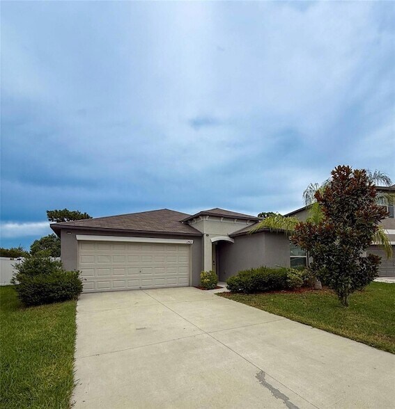 12903 Wildflower Meadow Dr in Riverview, FL - Building Photo - Building Photo