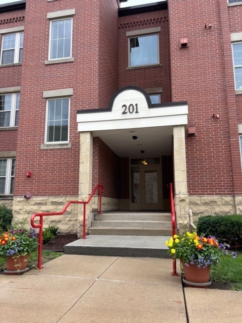 property at 201 E Lane St