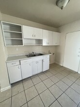 1402 St Johns Dr in El Paso, TX - Building Photo - Building Photo