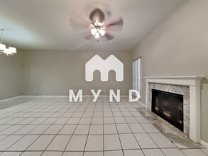 3168 Holly Hall St-Unit -Apt 3168 in Houston, TX - Building Photo - Building Photo