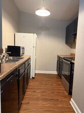 5721 Lochmoor in San Antonio, TX - Building Photo - Building Photo