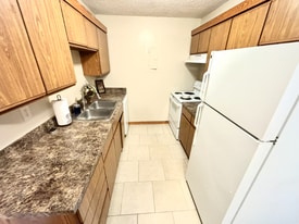 5120 Emerald Dr in Lincoln, NE - Building Photo