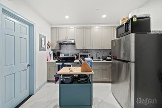 1376 DeKalb Ave in Brooklyn, NY - Building Photo - Building Photo