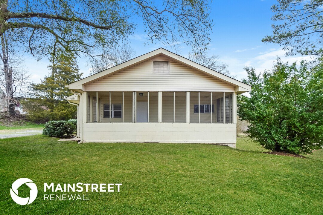 160 Joyce St in Odenville, AL - Building Photo