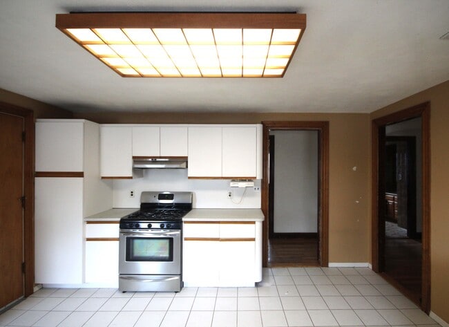 101 Saint Andrew Rd, Unit 2