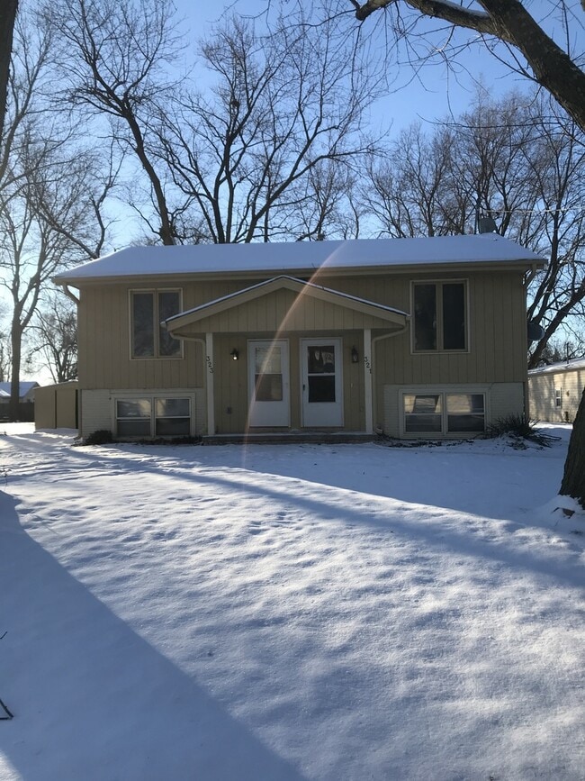 property at 323 E Wall Ave