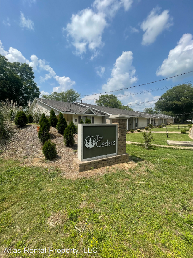 125 Cedar Ct in Wetumpka, AL - Foto de edificio - Building Photo