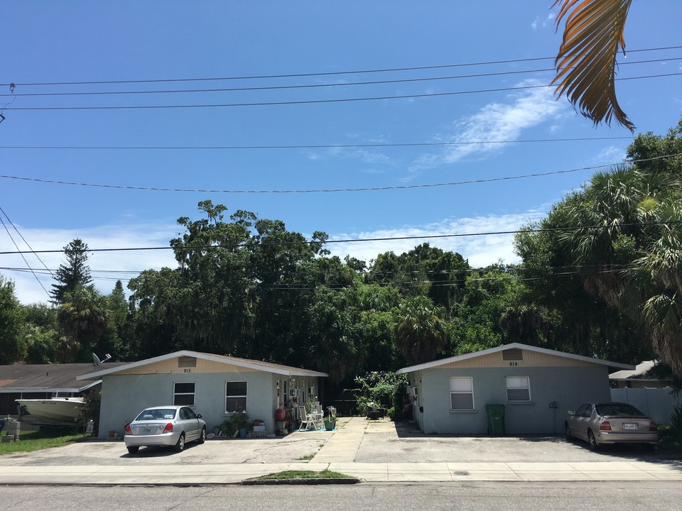 Regatta Pointe Apartments in Palmetto, FL - Building Photo