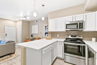 La Costa Villas in Dallas, TX - Building Photo - Building Photo