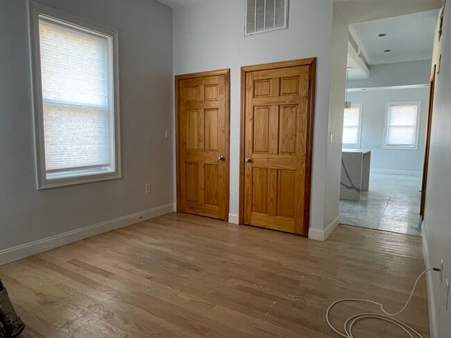146 Columbia St, Unit 1