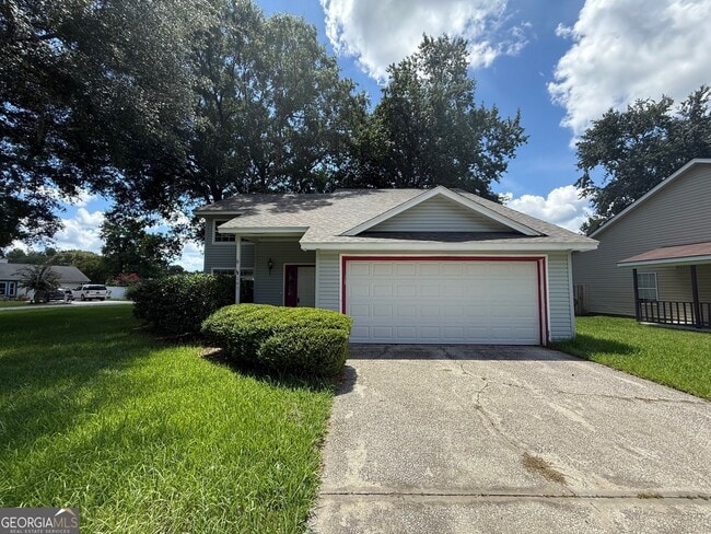 property at 141 Lake Wellington Dr