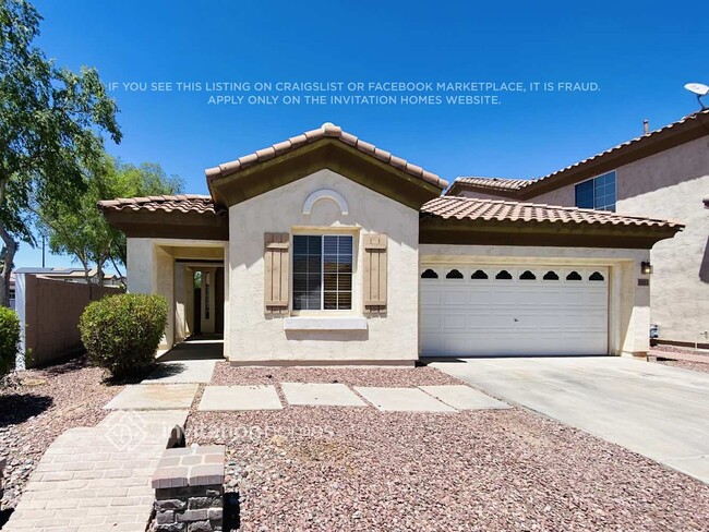 property at 2032 E Carla Vista Dr