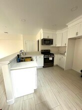 1094 Lime Ave in Long Beach, CA - Building Photo - Building Photo