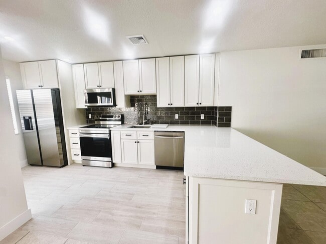 property at 19 Colonial Club Dr