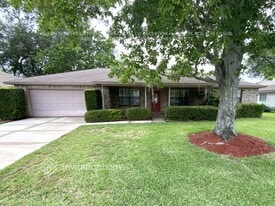 10324 Huntington Forest Blvd E in Jacksonville, FL - Building Photo