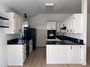 4704 Sam Bratton Ave NW in Albuquerque, NM - Building Photo - Building Photo