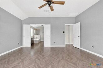 102 W Libra Dr in Killeen, TX - Building Photo - Building Photo