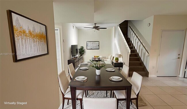 10150 SW 88th St in Miami, FL - Foto de edificio - Building Photo