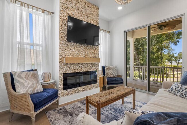 1472 Georgia Pl in Gulfport, MS - Building Photo - Building Photo