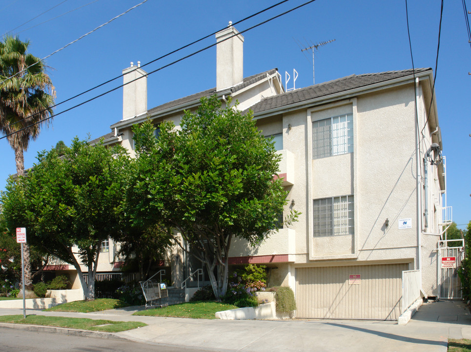 10749 Francis Pl in Los Angeles, CA - Building Photo