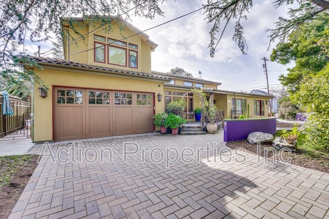 property at 701 La Para Ave