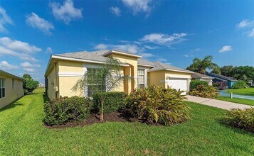 135 Langham Dr in Davenport, FL - Foto de edificio - Building Photo