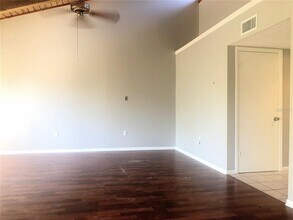 5942 Peregrine Ave in Orlando, FL - Building Photo - Building Photo