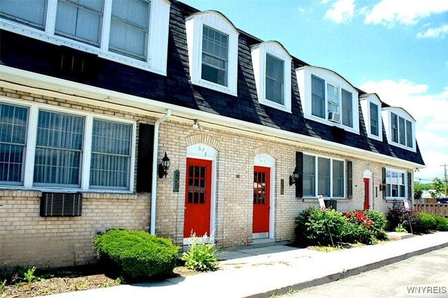 property at 21 Vinson Ave