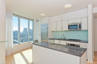 301 Main St in San Francisco, CA - Building Photo - Building Photo