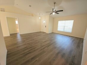 15041 SE 93rd Ct in Summerfield, FL - Building Photo - Building Photo