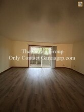 581 Holmes Ln in Oregon City, OR - Building Photo - Building Photo