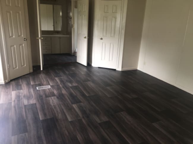 199 Tamanda Ln in Freeport, TX - Foto de edificio - Building Photo