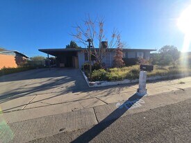 6864 E Mary Dr in Tucson, AZ - Building Photo