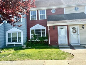 709 Lady Slipper Ct in Tuckerton, NJ - Building Photo - Building Photo