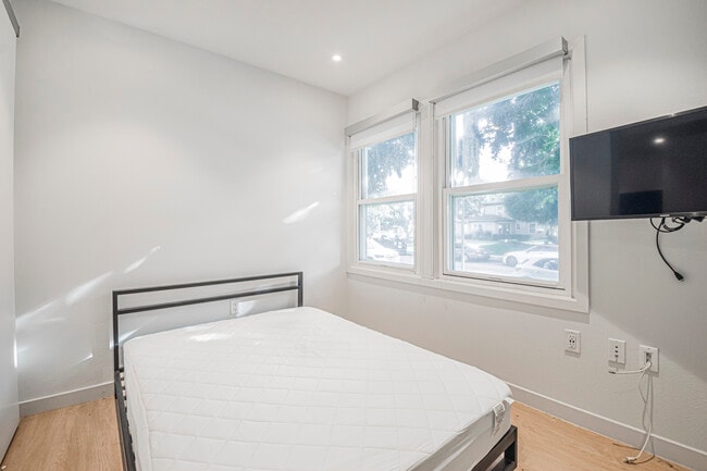 property at 5869.5B W 88th St