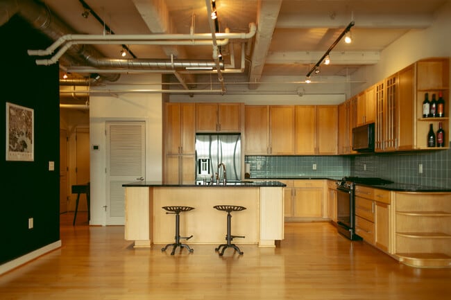 property at 234 Holliday St