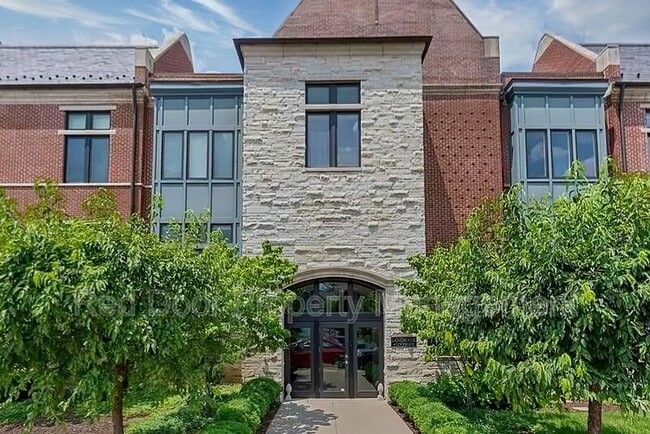 property at 222 N East St