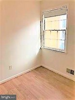 934 S George Mason Dr in Arlington, VA - Building Photo