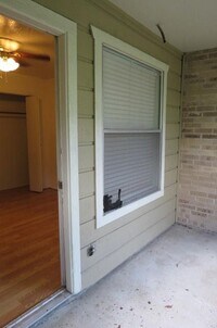 105 Normal Park Dr photo'